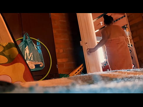 ❤️ O meu tio segue-me no chuveiro, fode-me enquanto tomo um duche. ❌ Pornuts em porno pt.xxxbunker.ru ❌❤